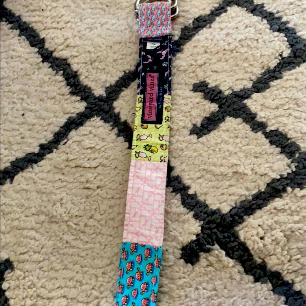 Vineyard vines belt